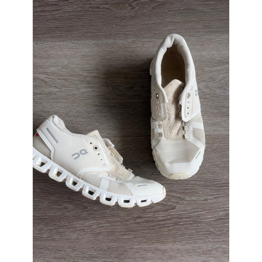 On Cloud 5 Running Shoes Womens 8 Undyed White 59.98373 Low Top Sneaker